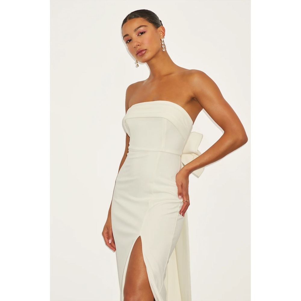Lulus Fabulous Phenomenon White Strapless Midi Dress‎ with Back Bow Medium